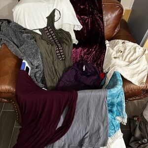 Assorted Women’s Clothing Bundle